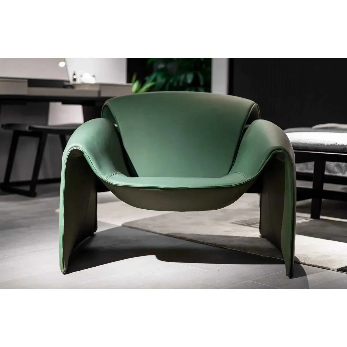 Forma Chair